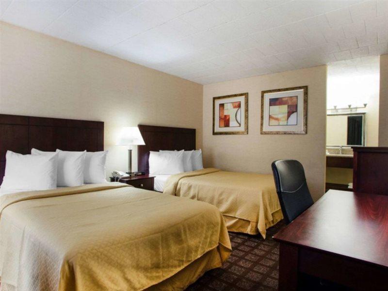 Days Inn By Wyndham Pottstown Eksteriør bilde