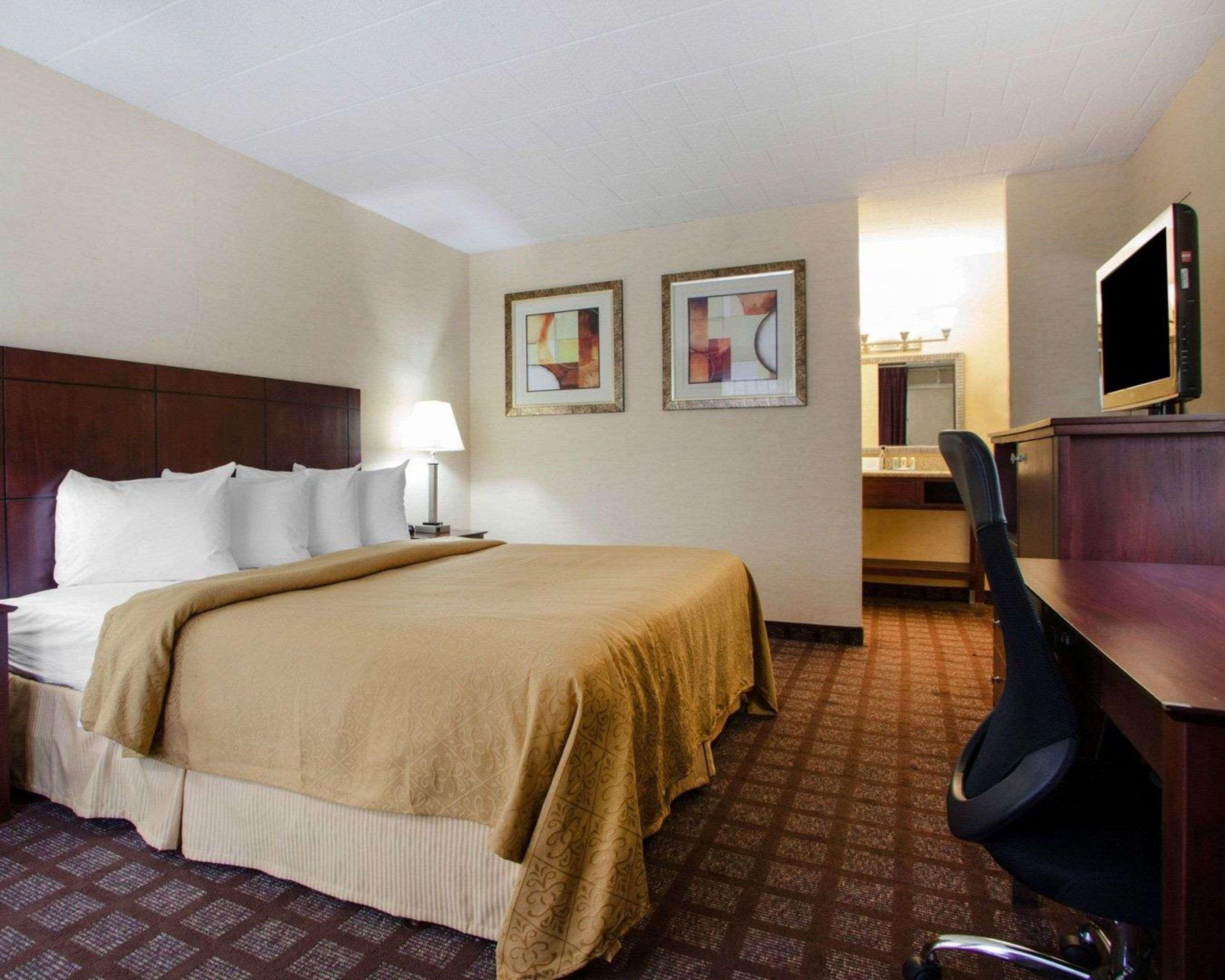 Days Inn By Wyndham Pottstown Eksteriør bilde