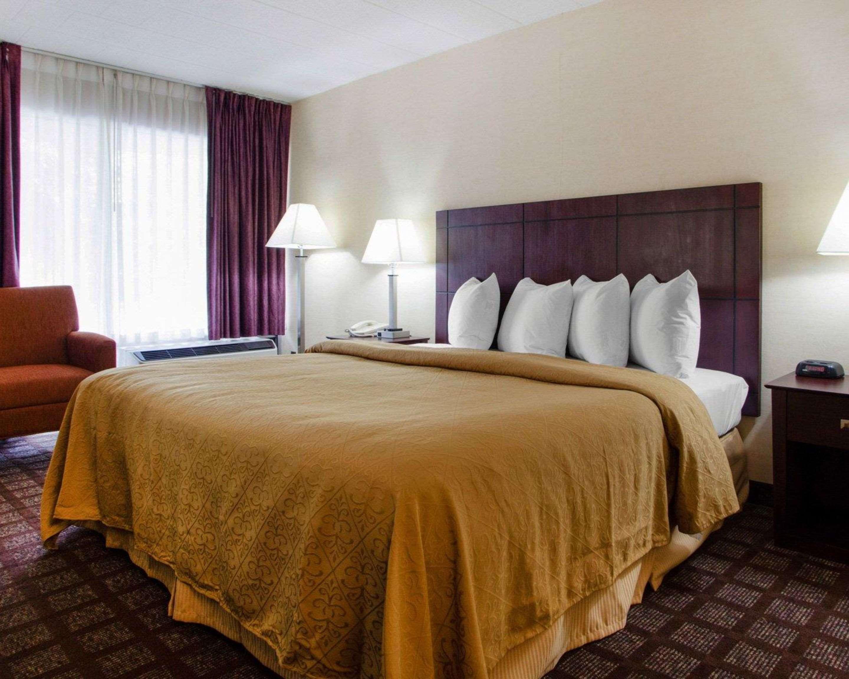 Days Inn By Wyndham Pottstown Eksteriør bilde