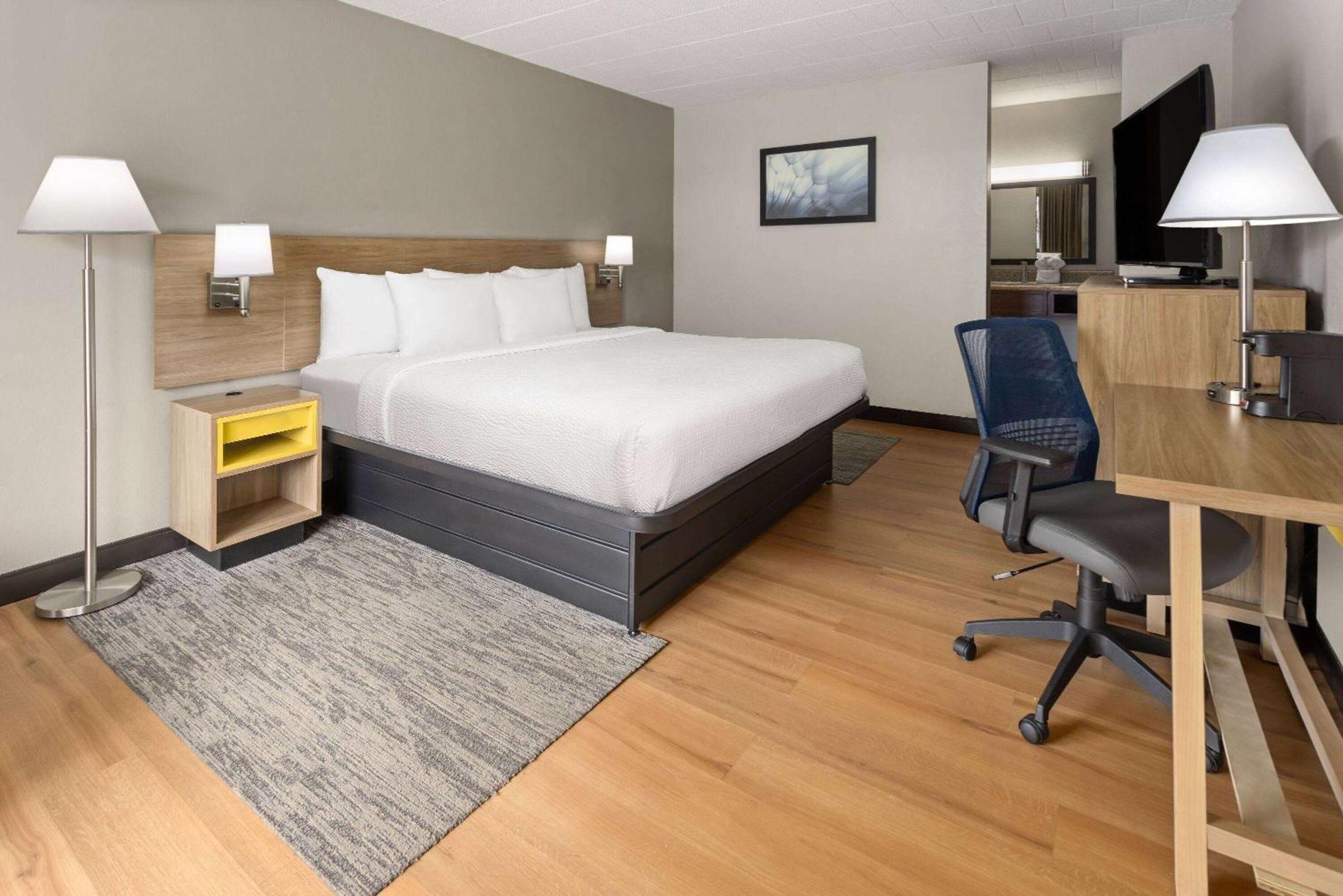 Days Inn By Wyndham Pottstown Eksteriør bilde