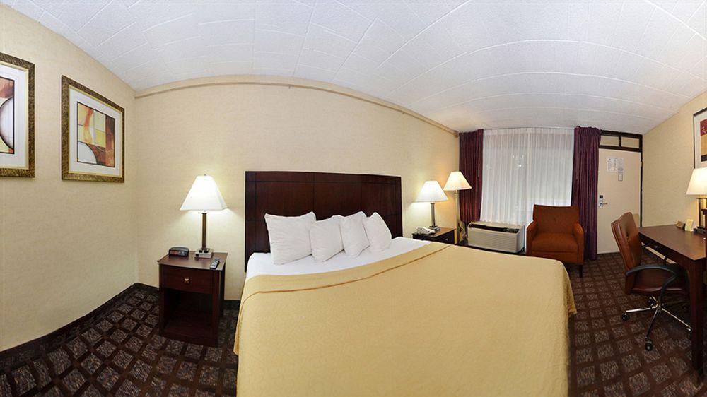 Days Inn By Wyndham Pottstown Eksteriør bilde